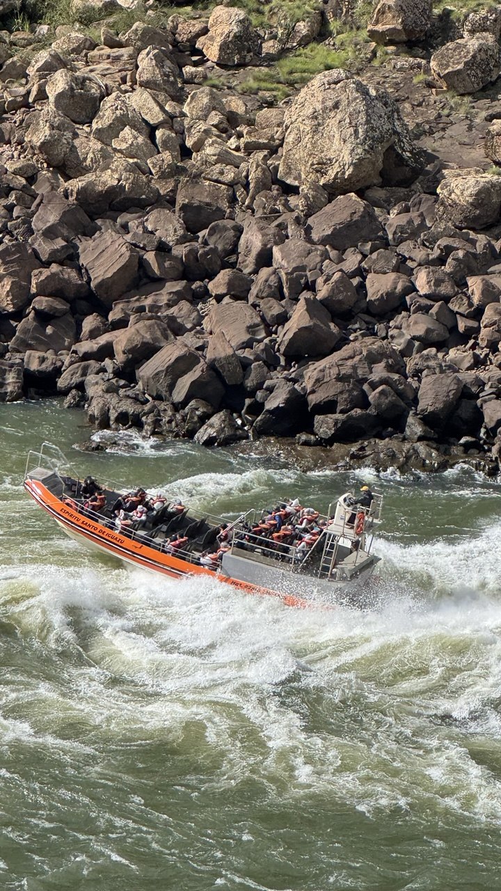 Speedboat under the Iguazú Falls